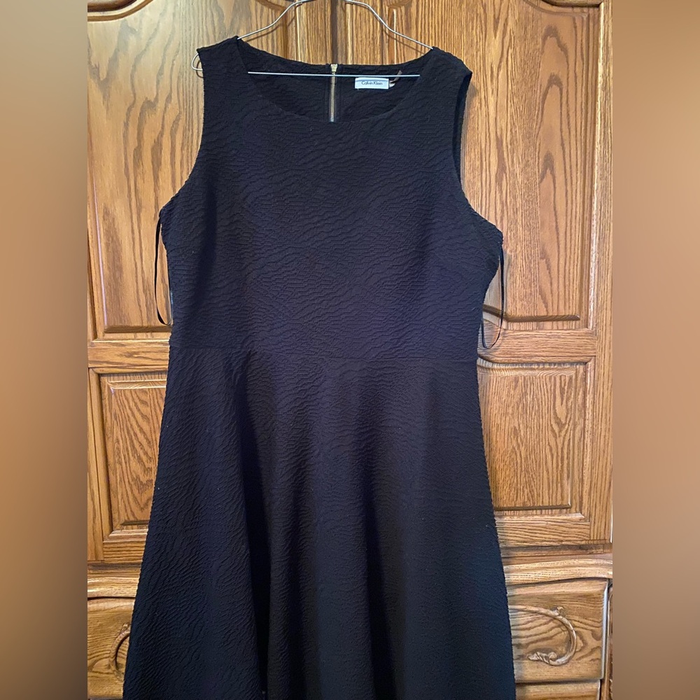 Calvin Klein Black Sleeveless Dres, 18W.